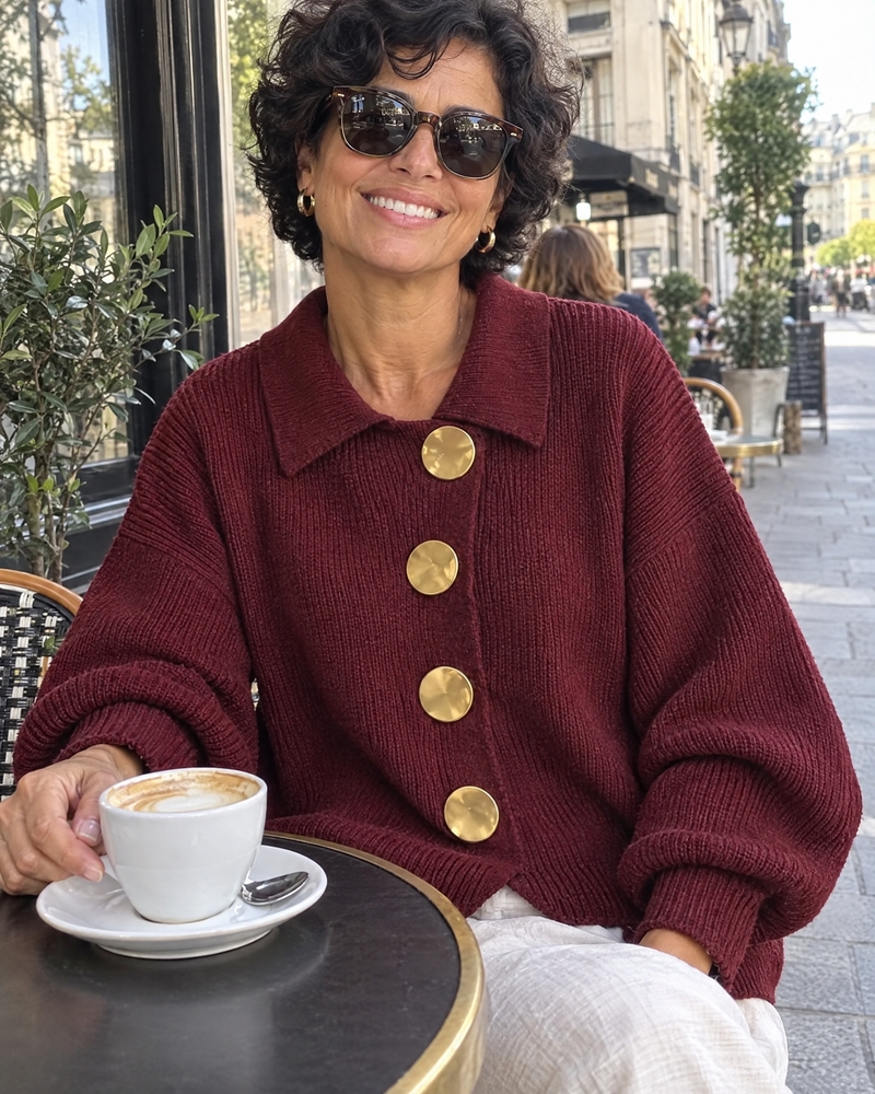 Isadora | Oversized Kragen-Cardigan – Kundinnenfoto 3
