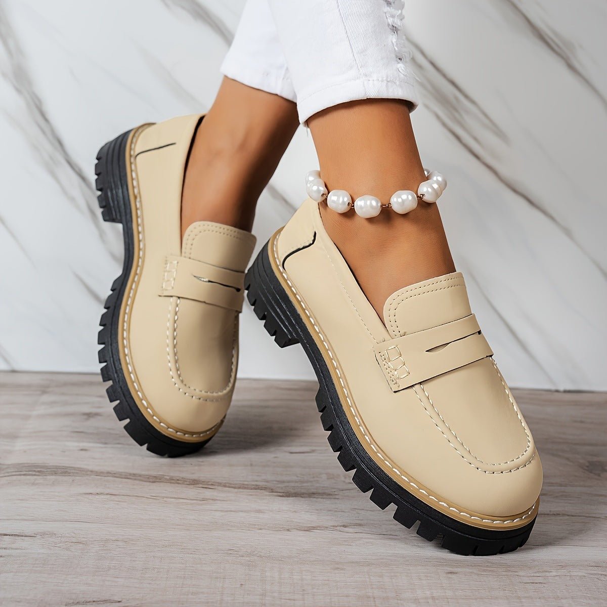 Bootara Women's Plus Size Casual Retro Suede Loafers with Chunky Heel Platform - Lene & Roth
