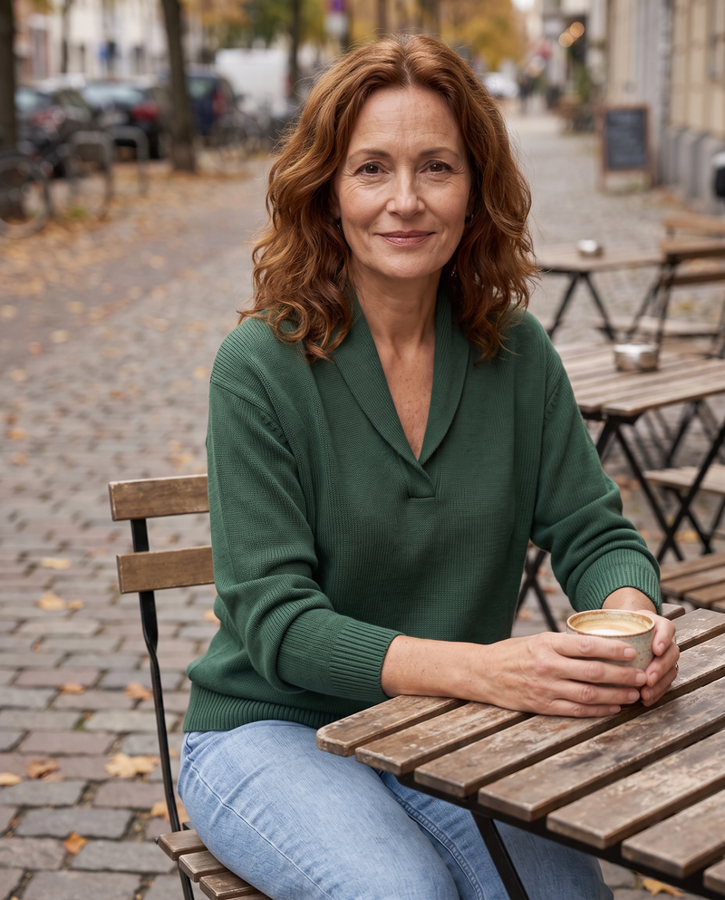 Elise | Bequemer Pullover mit V-Ausschnitt – Kundinnenfoto 3