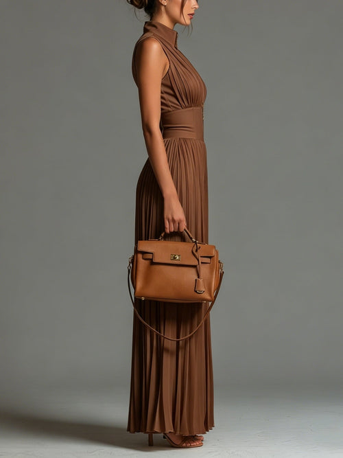 Zsófia Jumpsuit | Tuta aus plissiertem Chiffon in Karamellfarbe - Lene & Roth